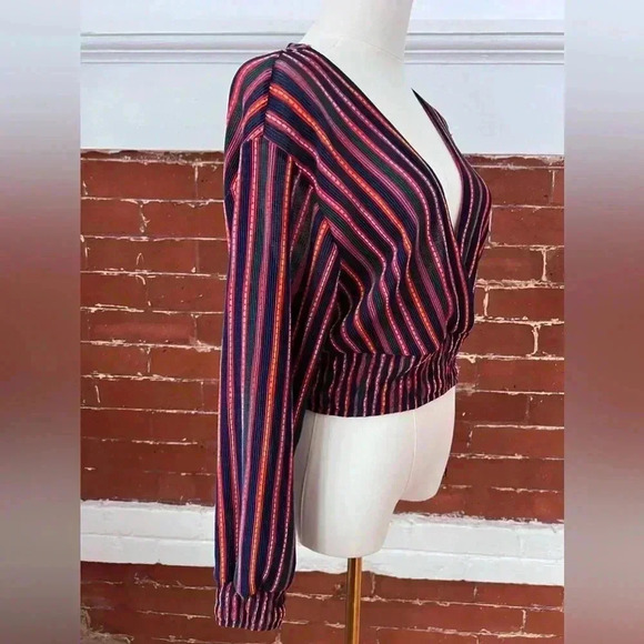 Topshop Striped Plisse Wrap Top in Navy Cropped Plunge Neck Blouse - Picture 5 of 14